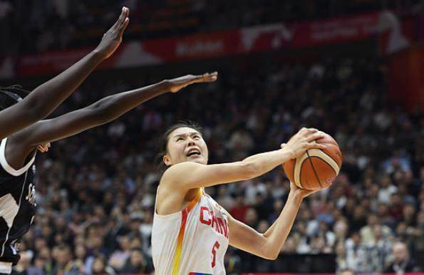 Leyu Sports-中国女篮轻取南苏丹！王思雨下半场轰17分